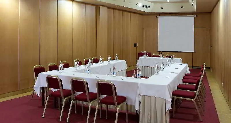****  Hotel Nh Lisboa Campo Grande Portugalsko