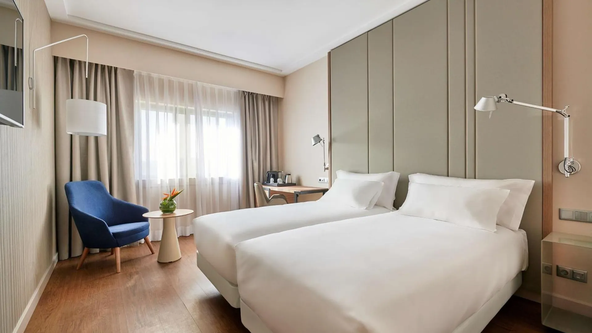 Nh Lisboa Campo Grande Hotel