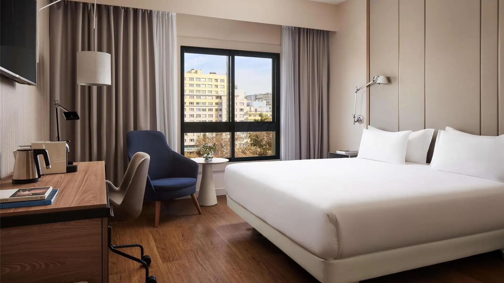 Nh Lisboa Campo Grande Hotel